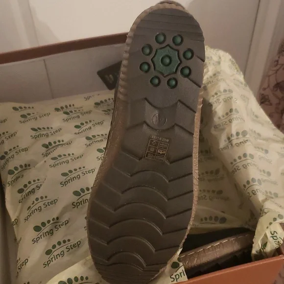 NWT Black winter boots sz 10 (W) - Picture 3 of 6